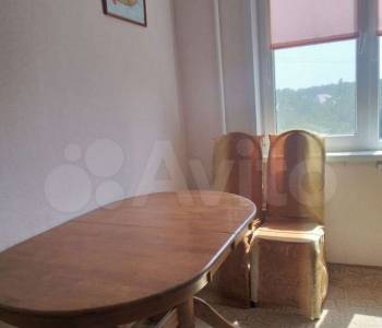 Продается Многокомнатная квартира, 61 м²