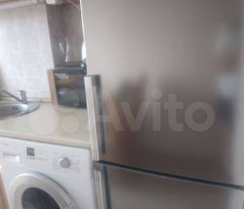 Продается Многокомнатная квартира, 61 м²