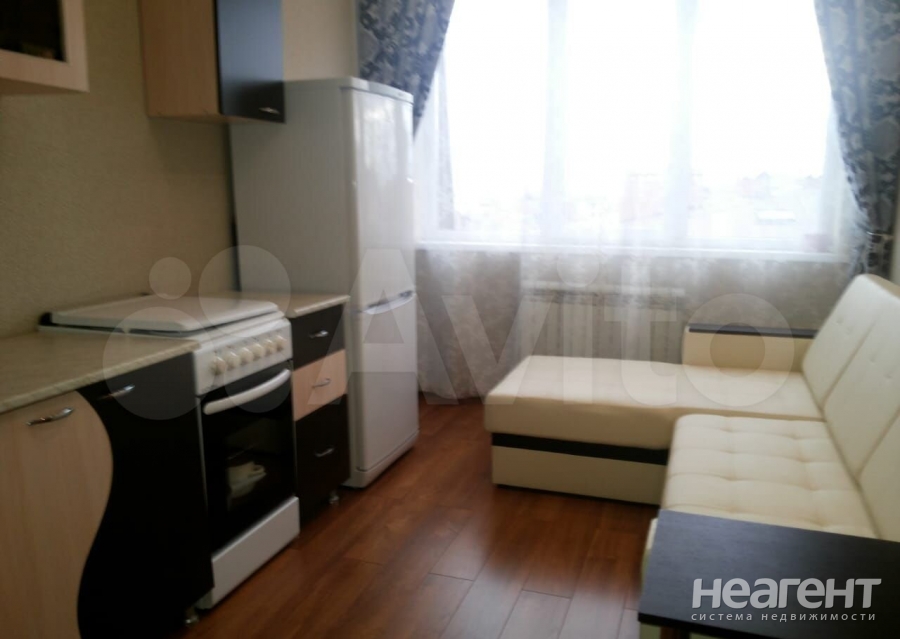 Продается 1-комнатная квартира, 35 м²