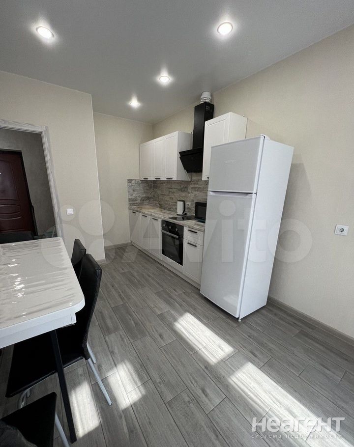 Сдается 2-х комнатная квартира, 65 м²