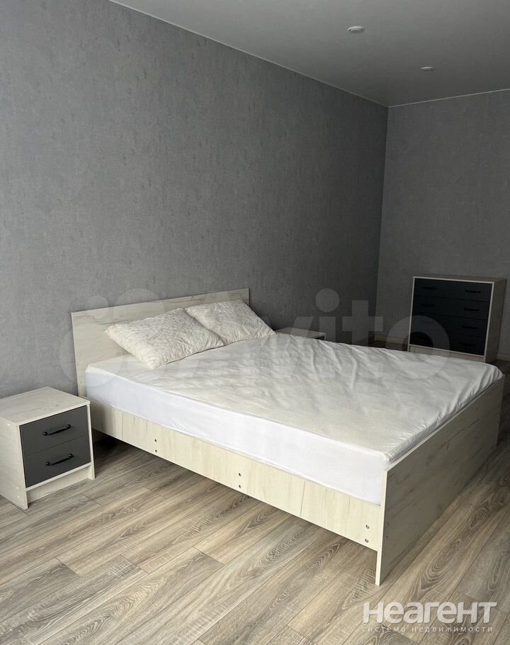 Сдается 2-х комнатная квартира, 65 м²