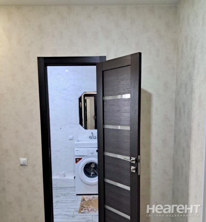 Продается 1-комнатная квартира, 39 м²