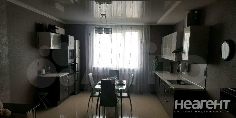 Сдается Многокомнатная квартира, 95 м²