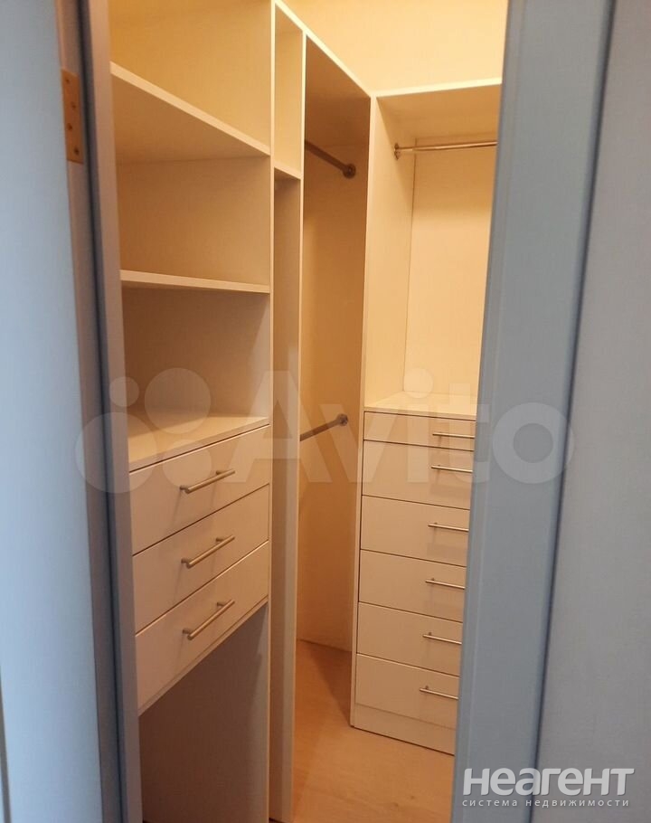 Продается 1-комнатная квартира, 44,5 м²