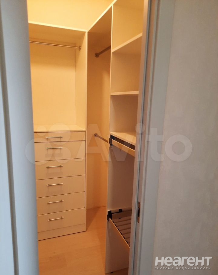 Продается 1-комнатная квартира, 44,5 м²