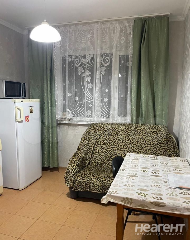 Продается 1-комнатная квартира, 36,8 м²