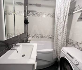 Продается 1-комнатная квартира, 37,5 м²