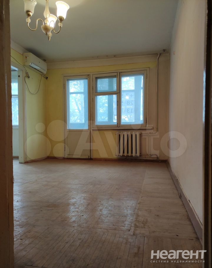 Продается 3-х комнатная квартира, 47 м²