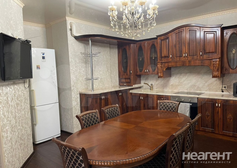 Продается 2-х комнатная квартира, 72 м²