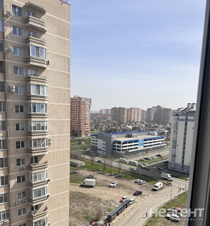 Сдается 1-комнатная квартира, 42 м²