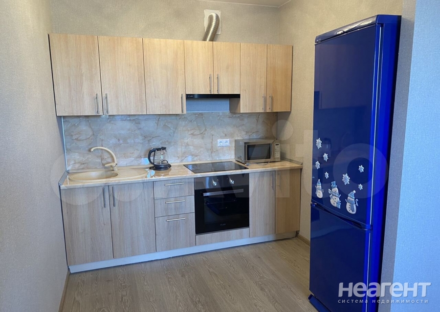 Сдается 1-комнатная квартира, 38 м²