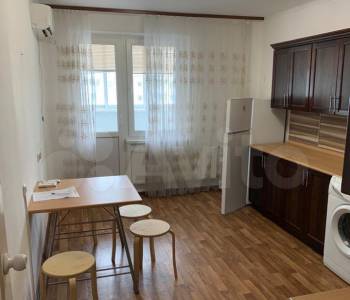 Сдается Многокомнатная квартира, 79 м²