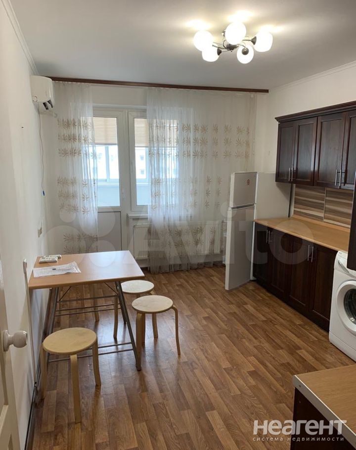 Сдается Многокомнатная квартира, 79 м²