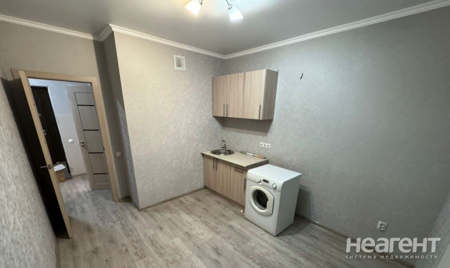 Сдается 1-комнатная квартира, 40 м²