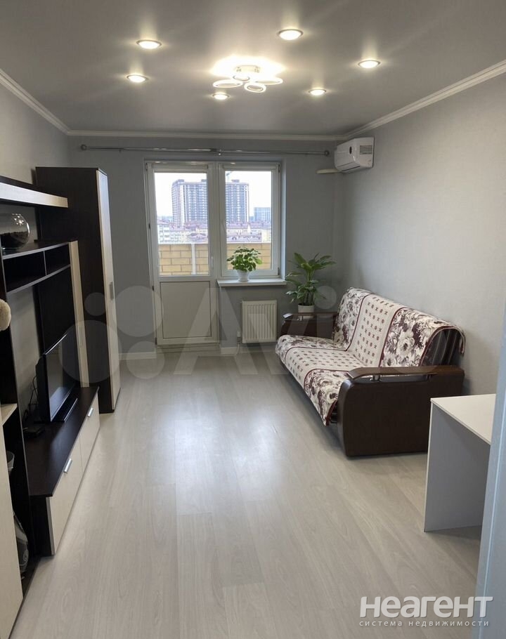 Продается 1-комнатная квартира, 39,2 м²