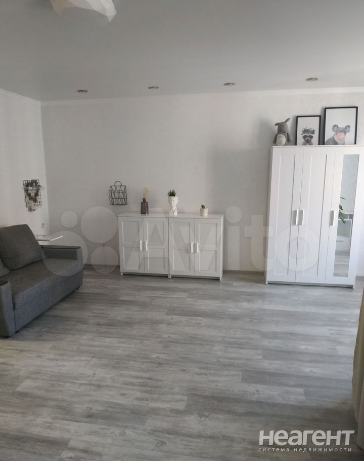 Продается 1-комнатная квартира, 42,1 м²