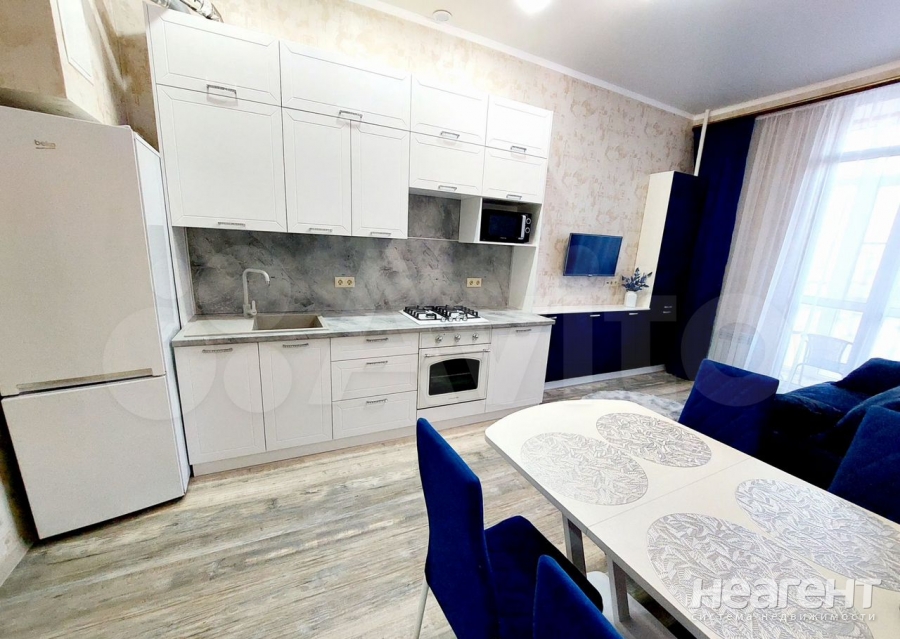 Продается 1-комнатная квартира, 45 м²