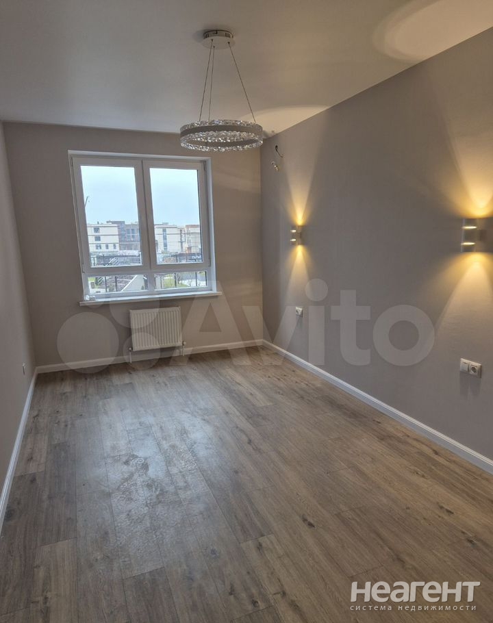 Продается 1-комнатная квартира, 39 м²