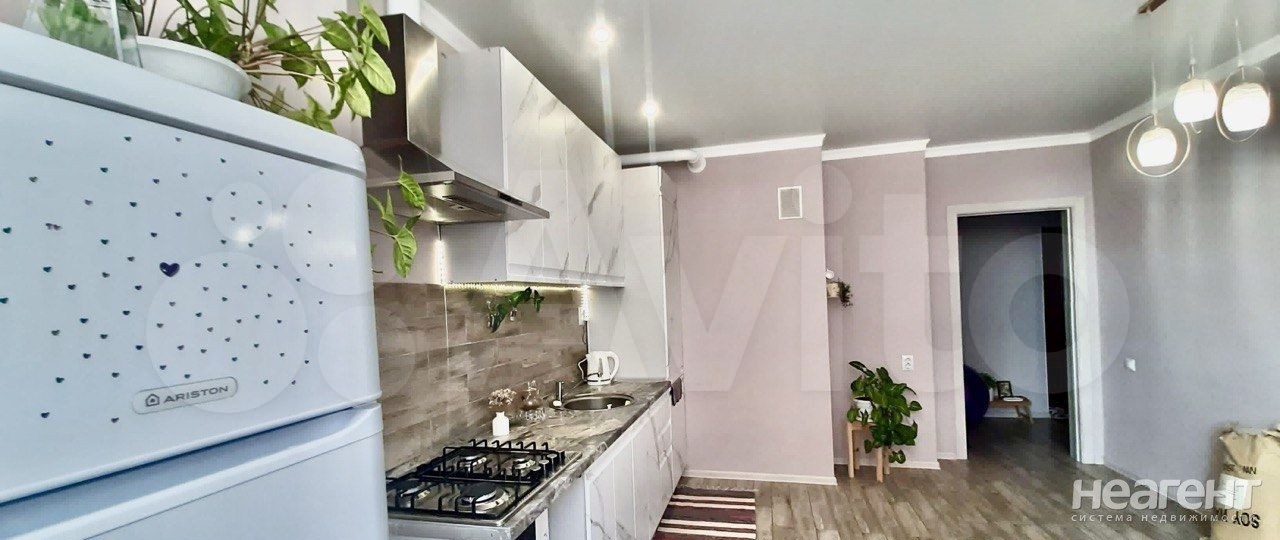 Продается 1-комнатная квартира, 42,6 м²