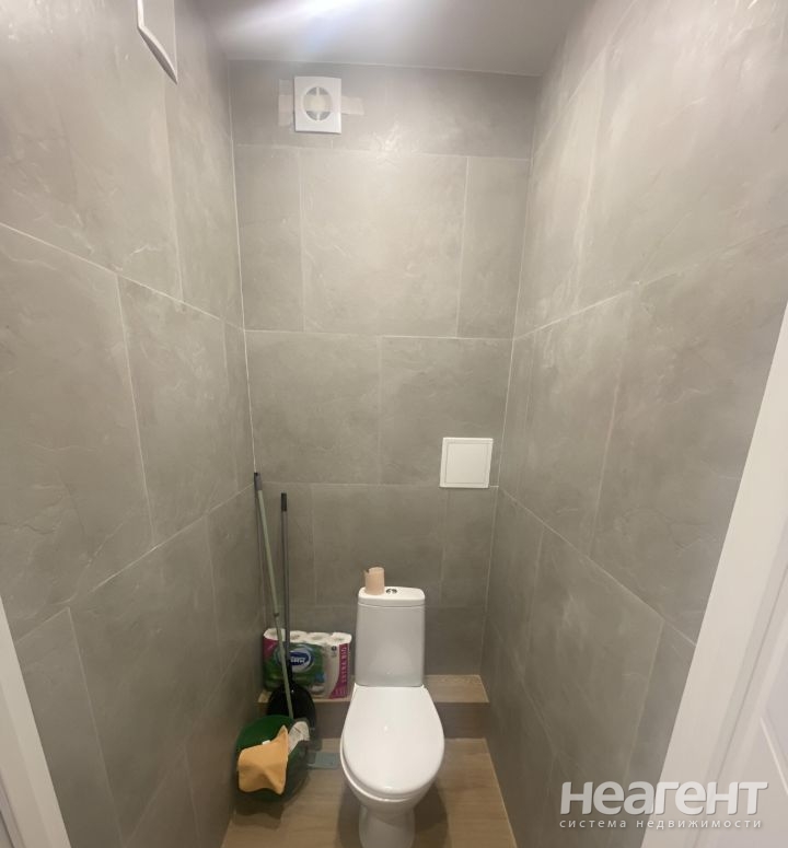 Сдается 2-х комнатная квартира, 64 м²