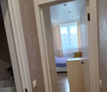 Продается 1-комнатная квартира, 71 м²