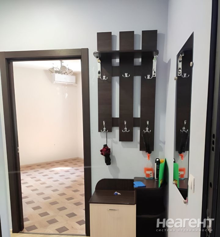 Продается 1-комнатная квартира, 50,7 м²