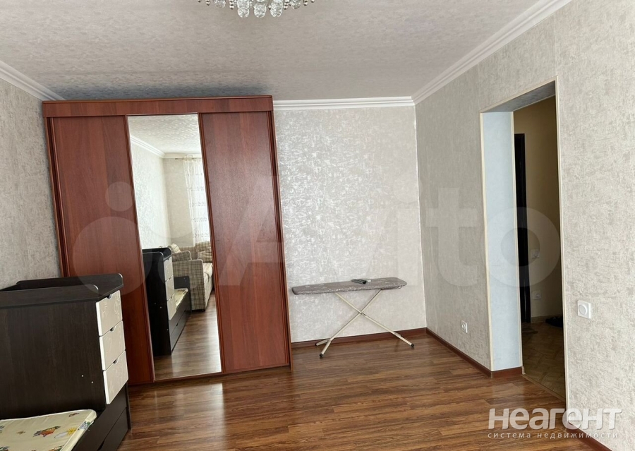 Сдается 1-комнатная квартира, 38,2 м²