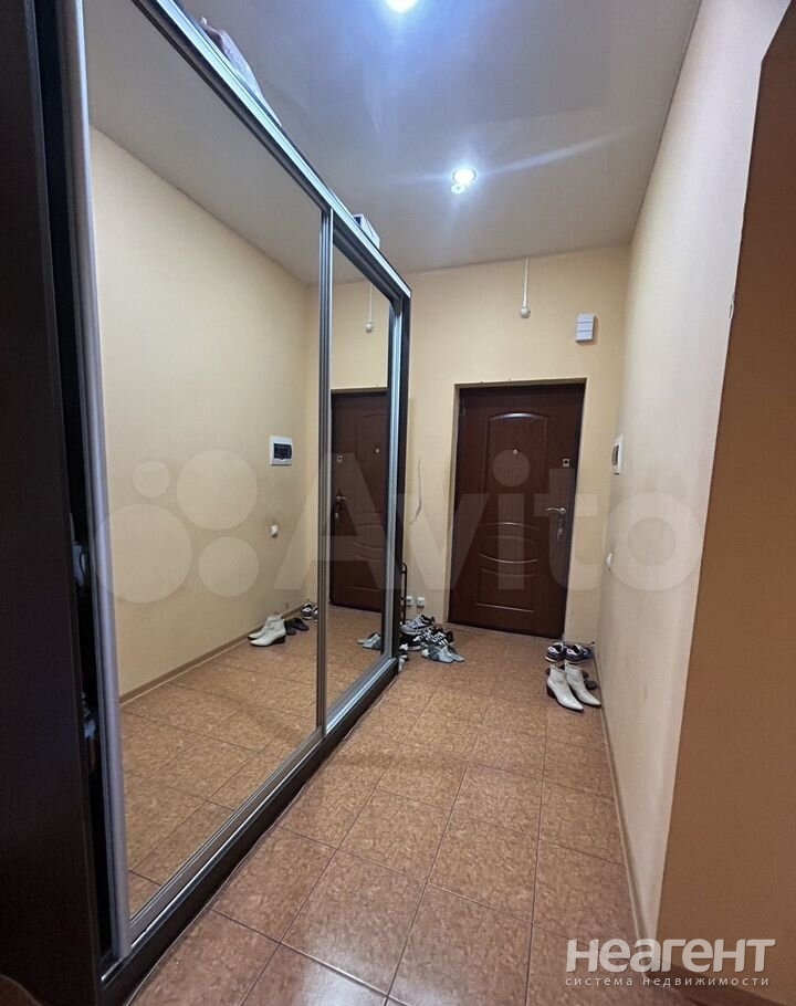 Продается 2-х комнатная квартира, 80 м²