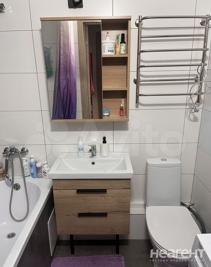 Продается 1-комнатная квартира, 37 м²