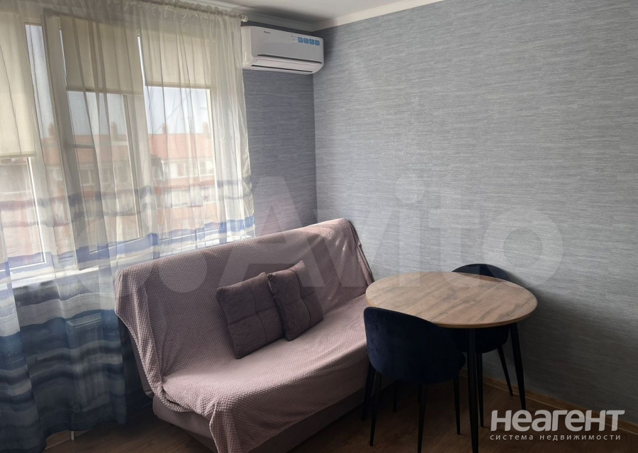 Продается 1-комнатная квартира, 37 м²