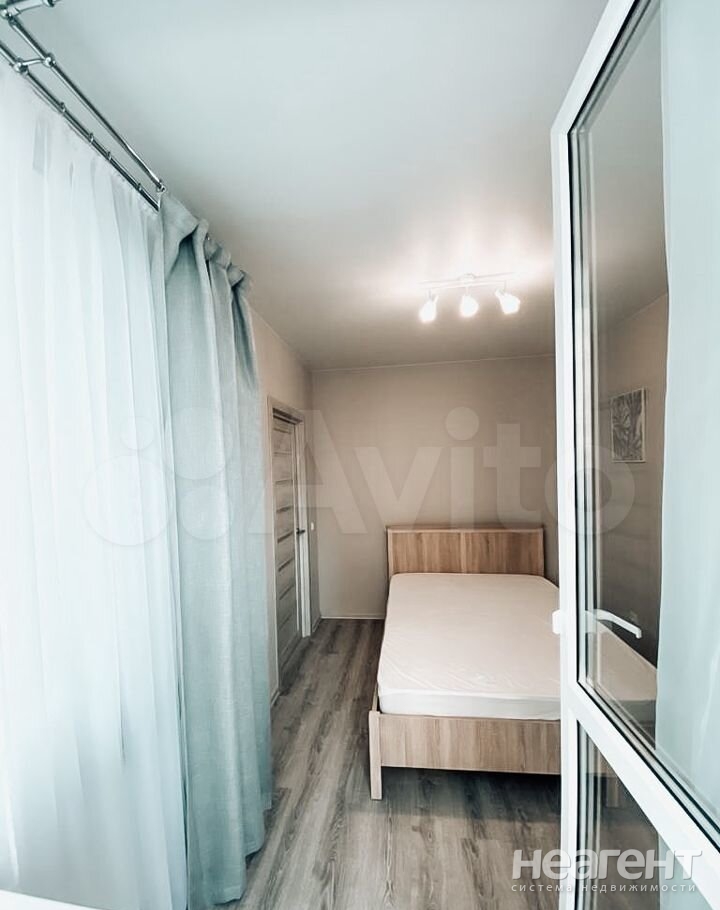 Сдается 1-комнатная квартира, 40,7 м²