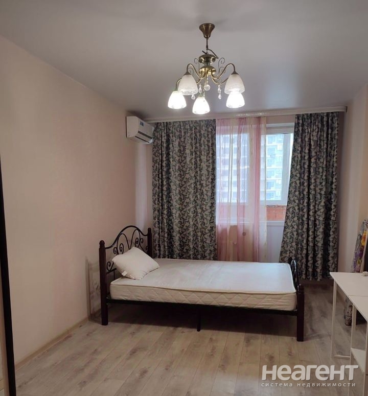 Сдается 1-комнатная квартира, 40,9 м²