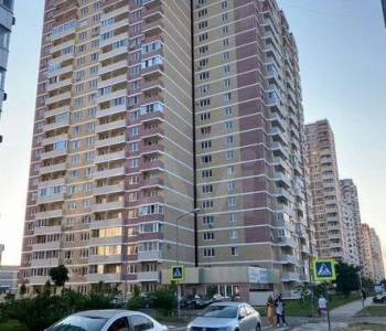 Продается 1-комнатная квартира, 39 м²