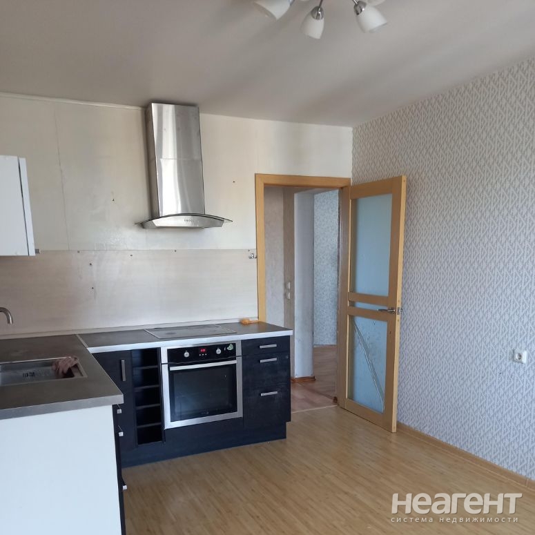 Сдается 2-х комнатная квартира, 61 м²