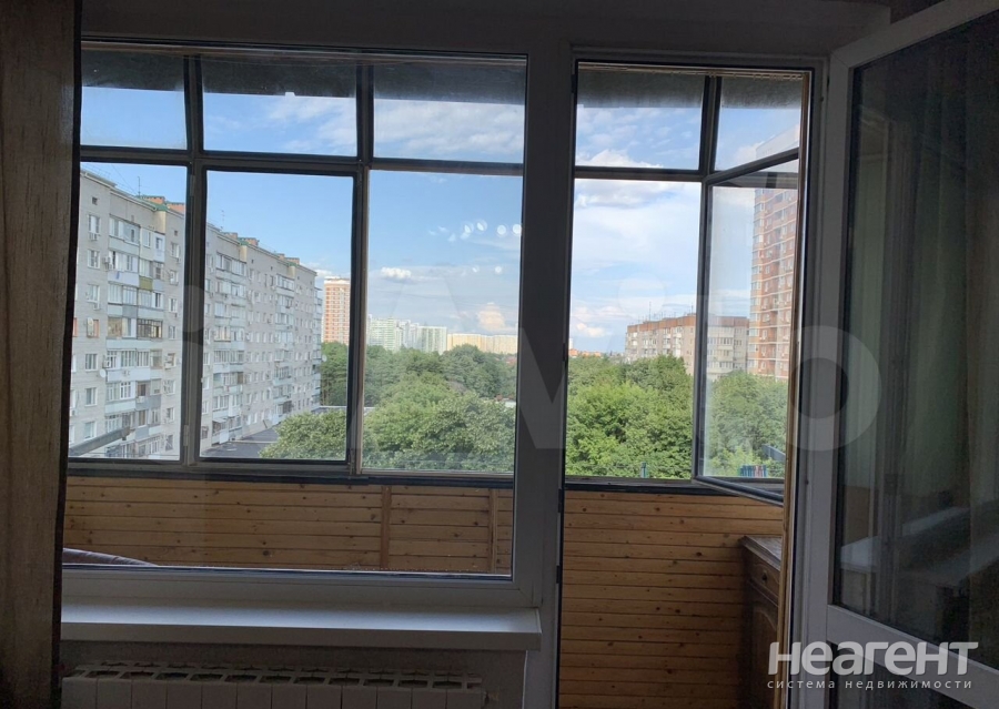 Продается 1-комнатная квартира, 33 м²