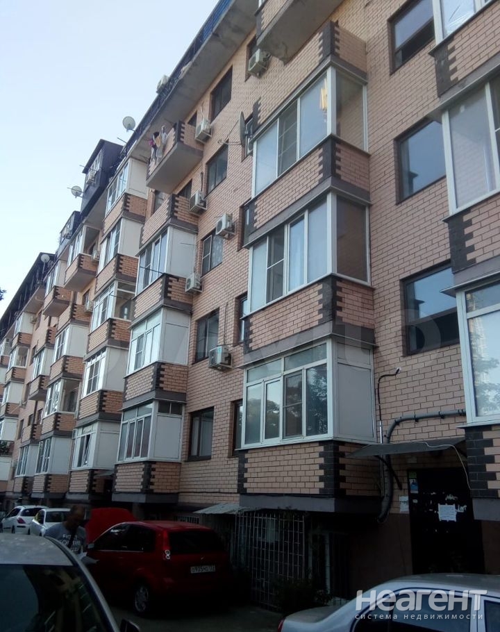 Сдается 1-комнатная квартира, 40 м²