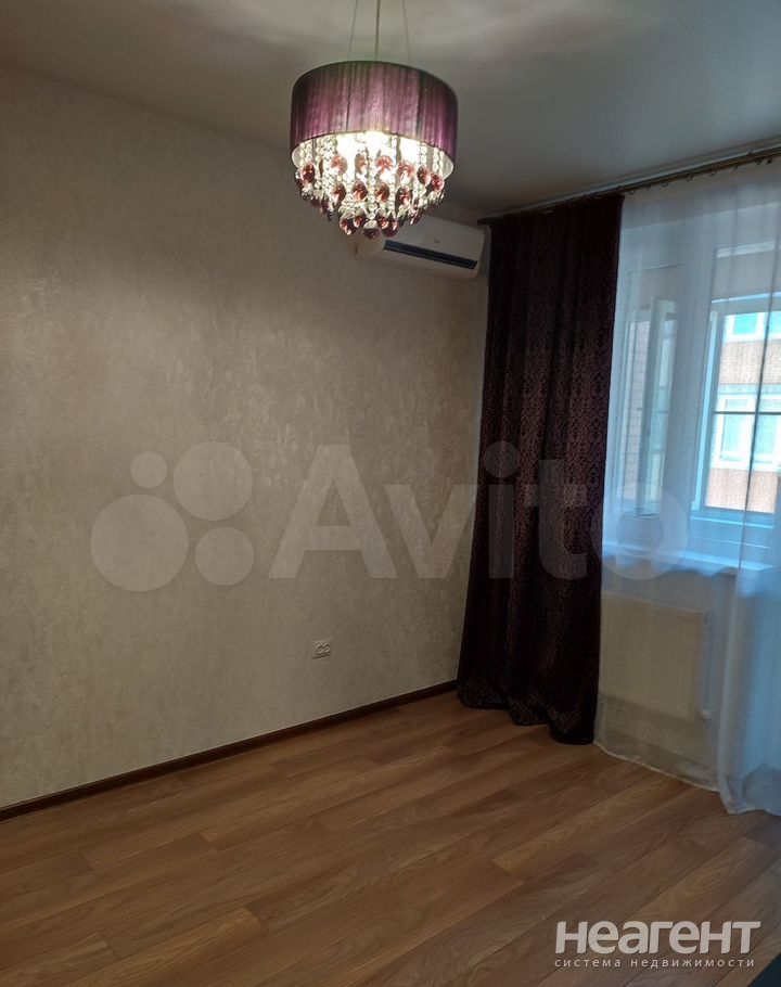 Сдается 1-комнатная квартира, 39 м²