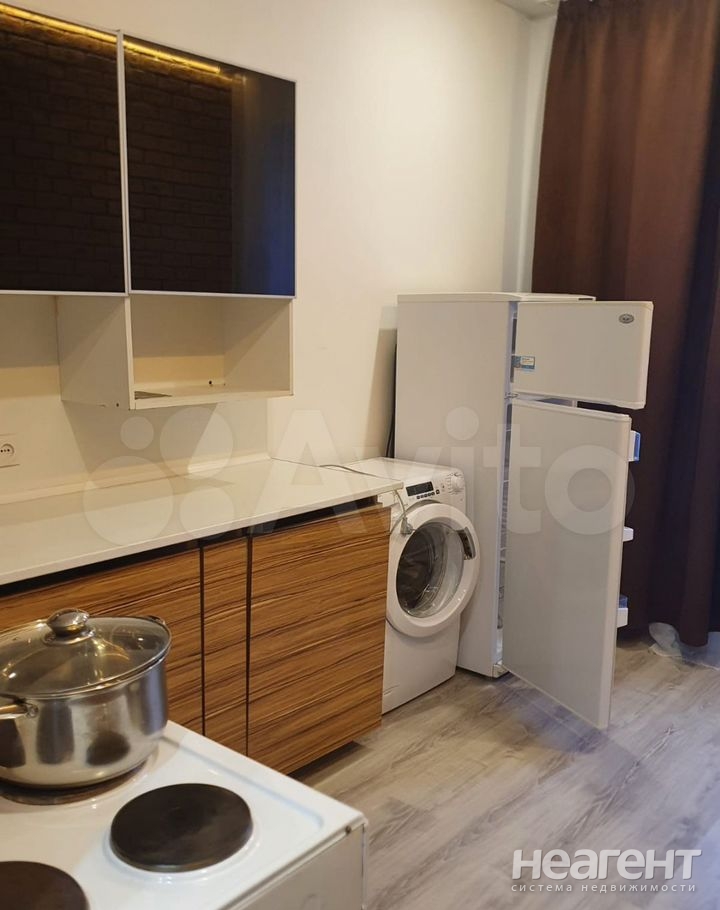 Продается 1-комнатная квартира, 35 м²