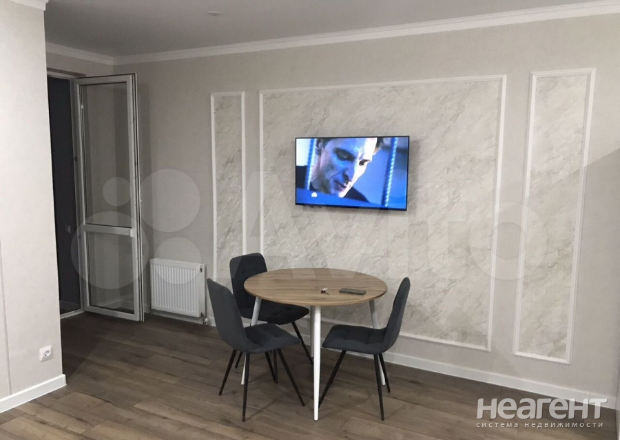 Продается 1-комнатная квартира, 39 м²