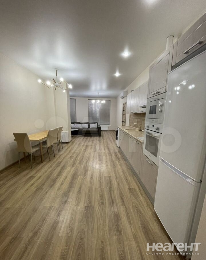 Сдается Многокомнатная квартира, 90 м²