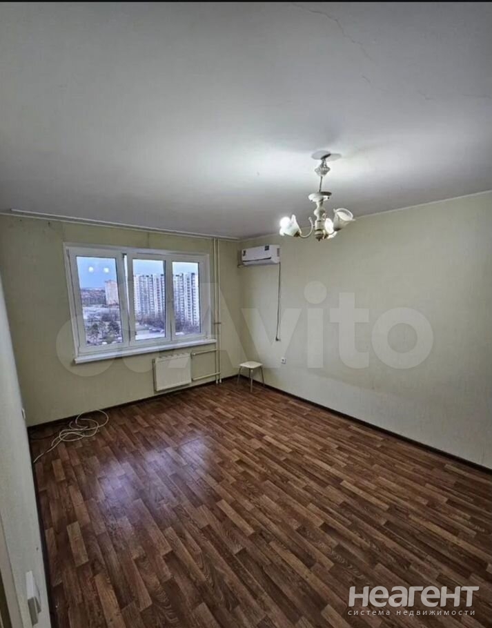 Продается 1-комнатная квартира, 40 м²