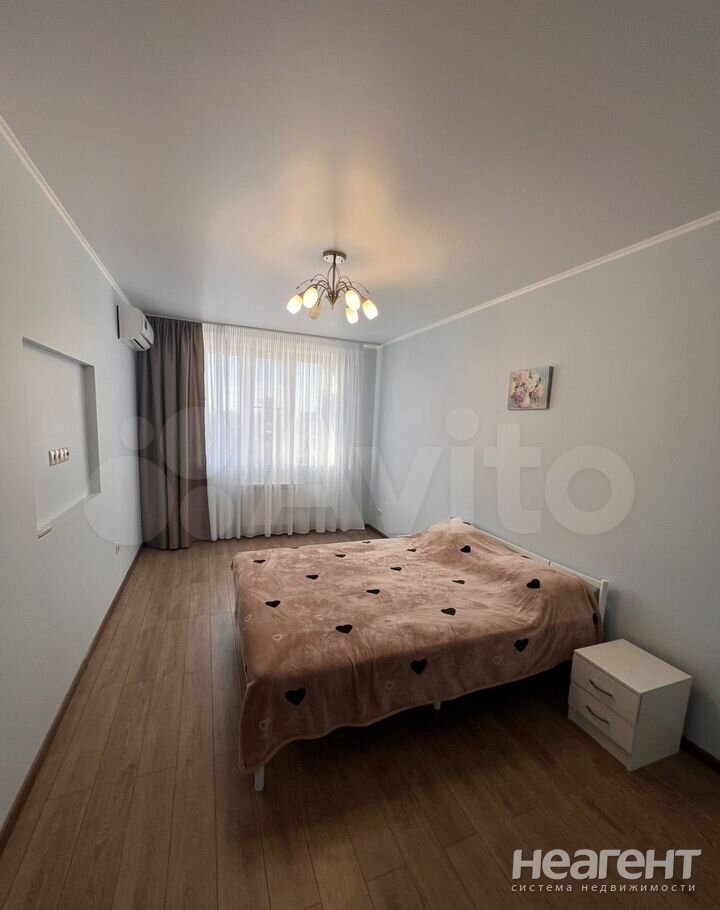 Сдается 1-комнатная квартира, 50 м²