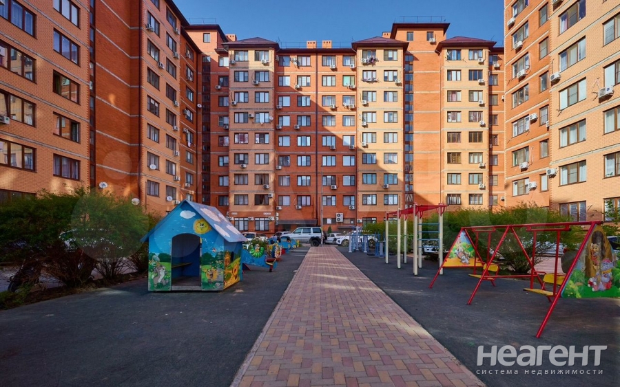 Продается 1-комнатная квартира, 38 м²