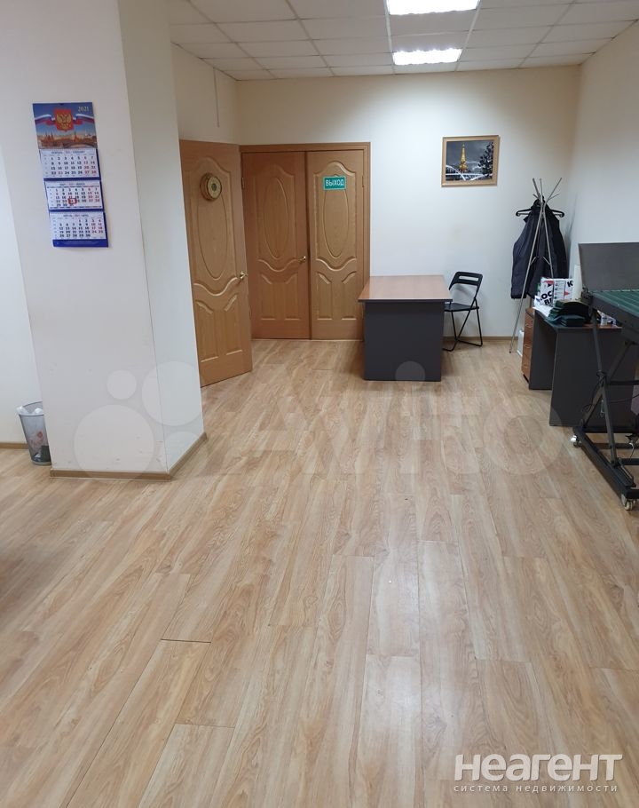 Продается Нежилое помещение, 157 м²