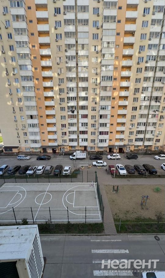 Продается 1-комнатная квартира, 43,6 м²