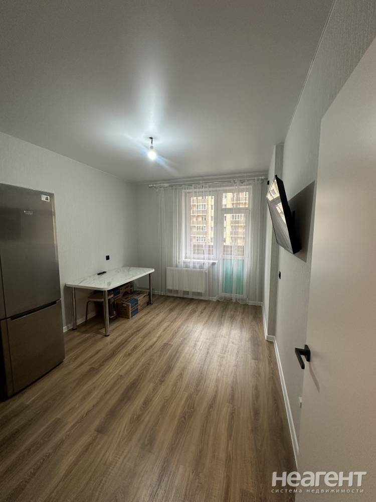 Сдается 1-комнатная квартира, 38 м²