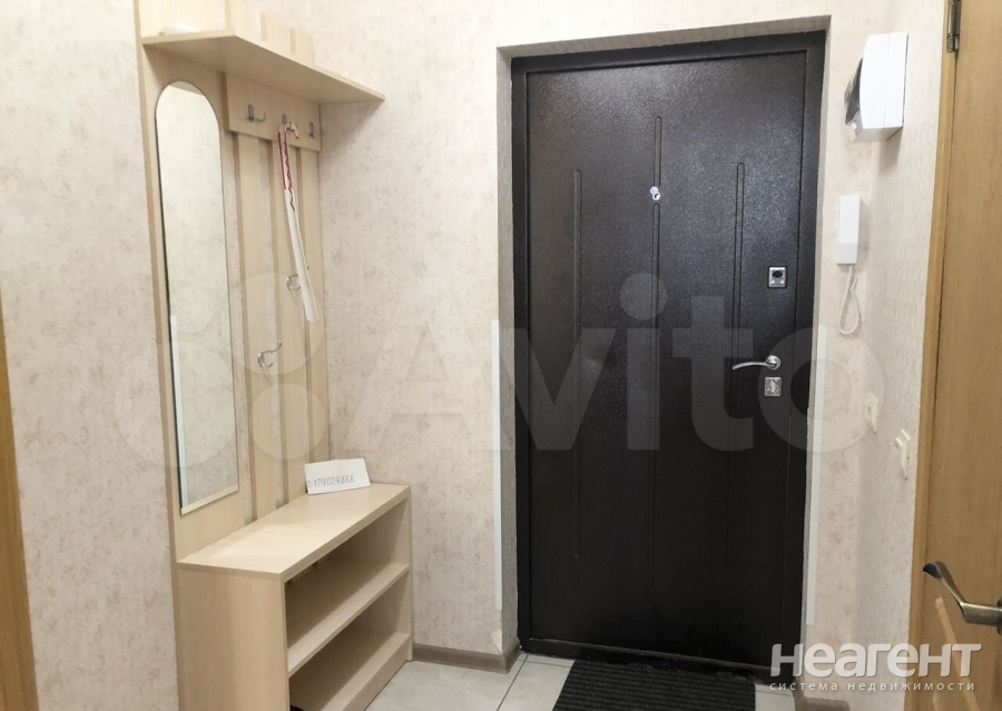 Сдается 1-комнатная квартира, 40 м²