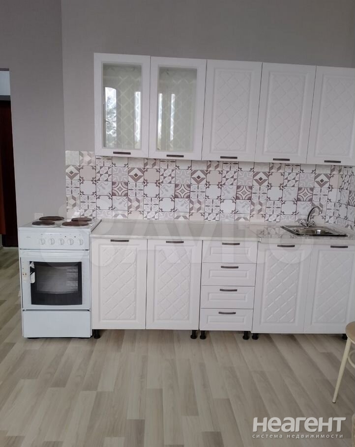 Сдается 1-комнатная квартира, 38 м²