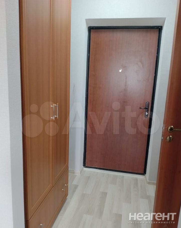 Сдается 1-комнатная квартира, 38 м²