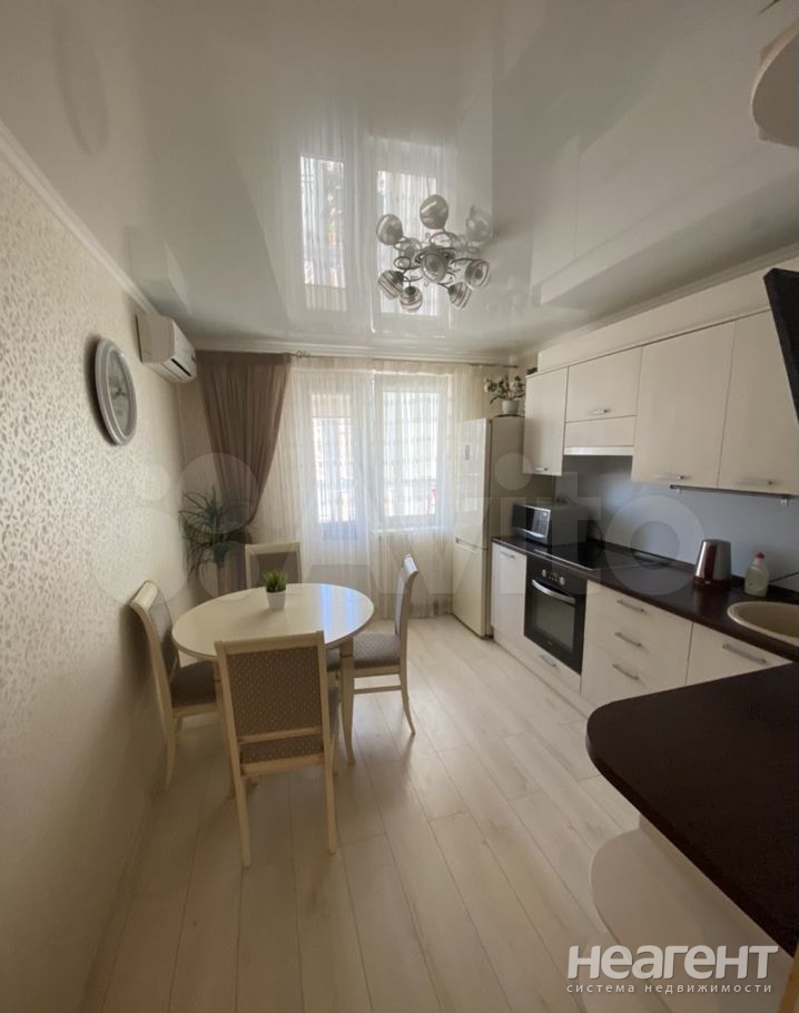 Сдается 2-х комнатная квартира, 60 м²